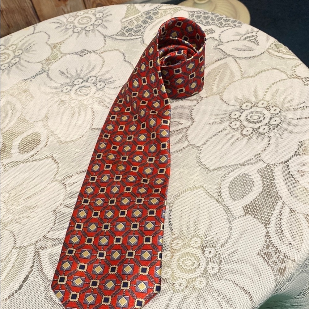 Albertini Geometric Red & Gold Hand Made Tie - Picture 3 of 4
